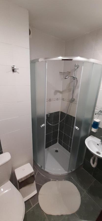 Hotel Felicia Kaluža 外观 照片