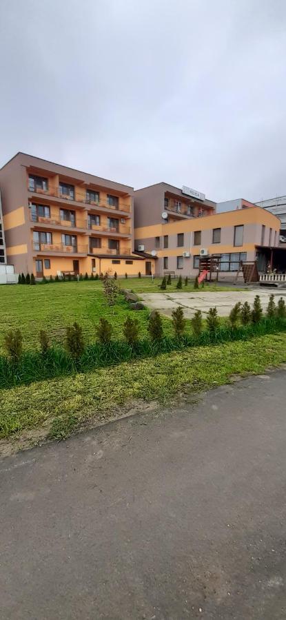 Hotel Felicia Kaluža 外观 照片