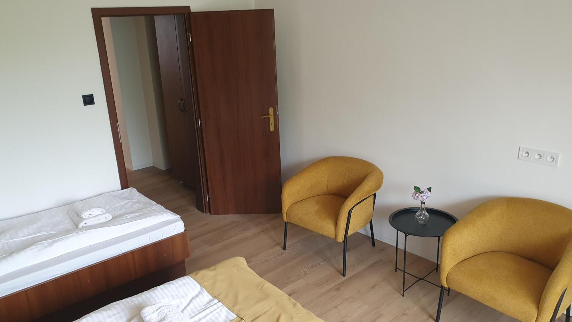 Hotel Felicia Kaluža 外观 照片