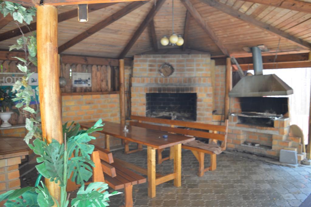 Hotel Felicia Kaluža 外观 照片